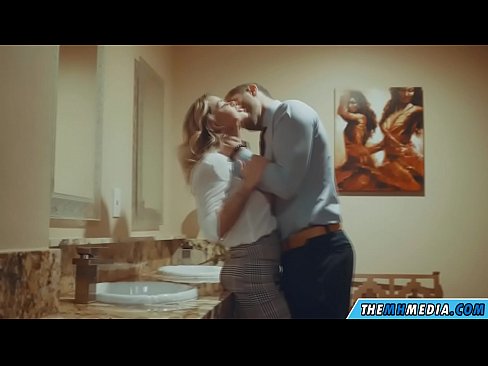 ❤️ Ko vas prsata blondinka zapelje na javnem stranišču ❤❌ Porno pri nas sl.dreamypassionjourney.ru ❌️